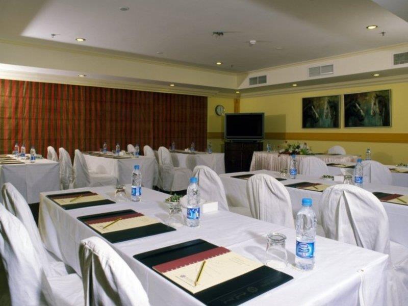 Al Safir Hotel Manamah Buitenkant foto