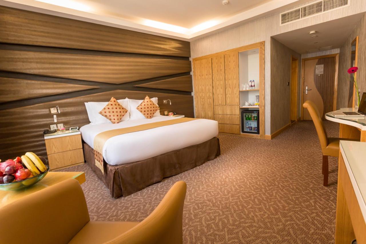Al Safir Hotel Manamah Buitenkant foto